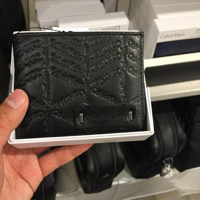 Calvin Klein Black City Grid Embossed Logo Passcase Mens Wallet - Image 3